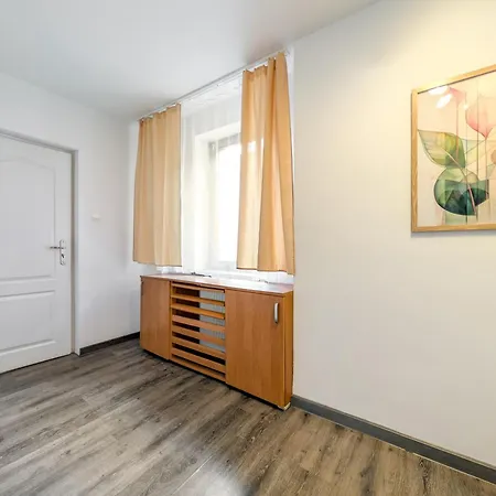 Rynek 3-bedroom By Bookinghost Appartement