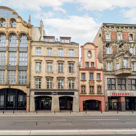 Rynek 3-bedroom By Bookinghost アパート *