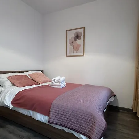 Rynek 3-bedroom By Bookinghost *