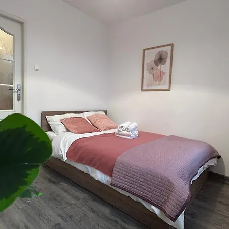 Rynek 3-bedroom By Bookinghost Apartmán *