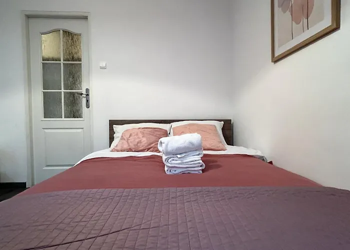 Rynek 3-bedroom By Bookinghost