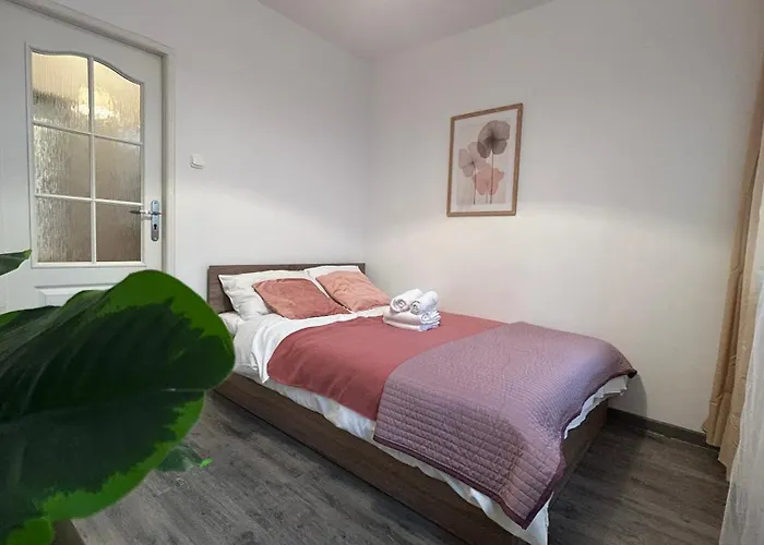 Rynek 3-bedroom By Bookinghost Appartement *