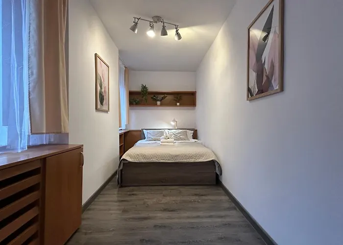 Rynek 3-bedroom By Bookinghost Vratislav